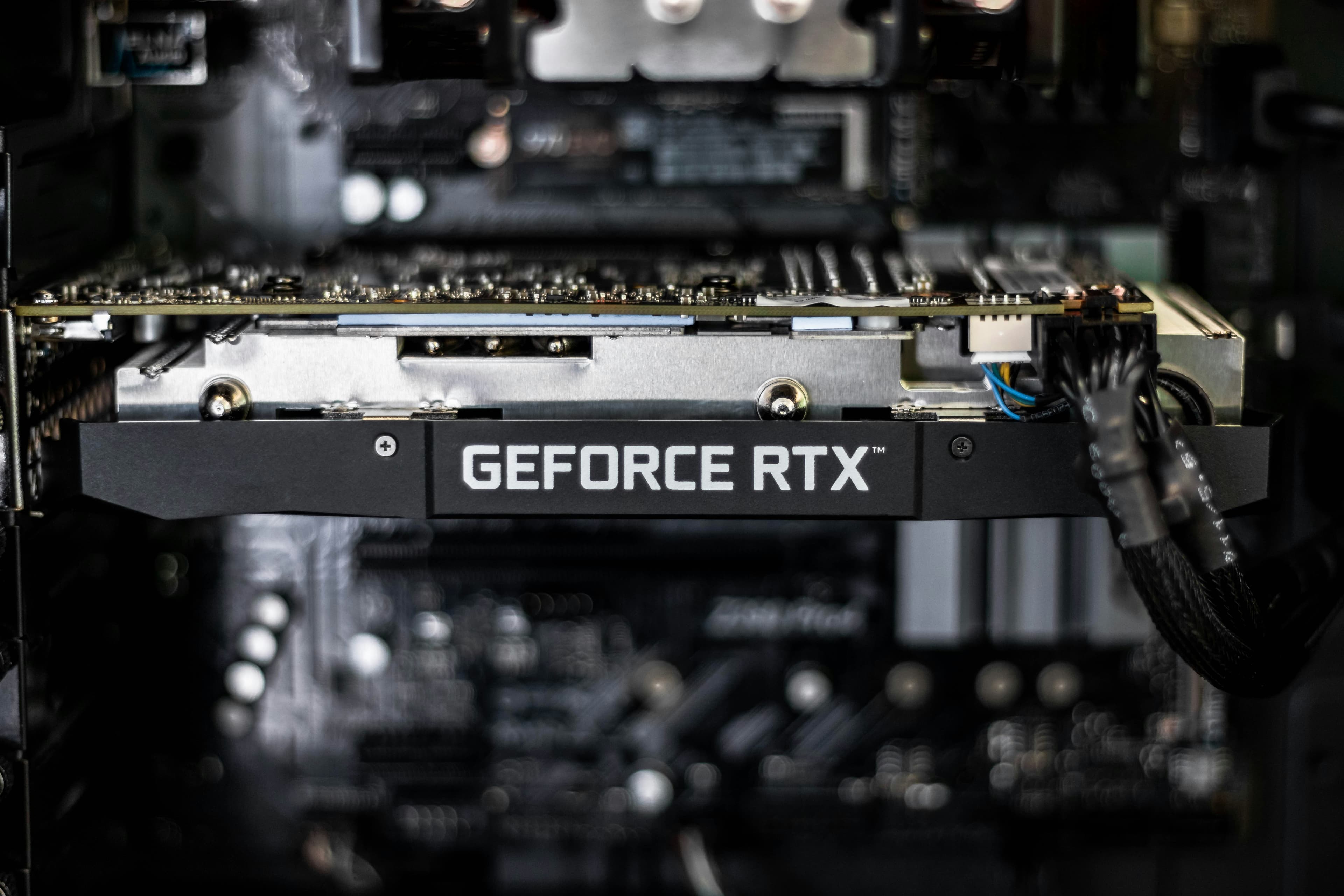 Gros plan sur une carte graphique Nvidia GeForce RTX 2060